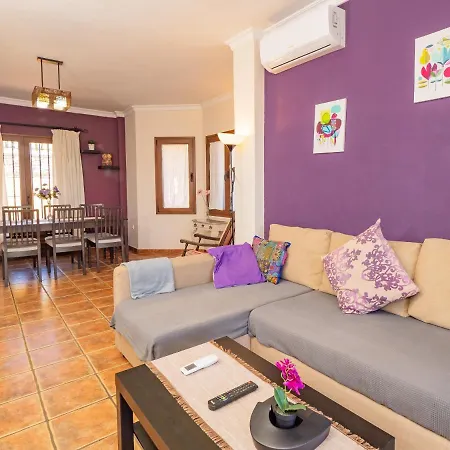 Вилла Cubo's La Era House Pueblo