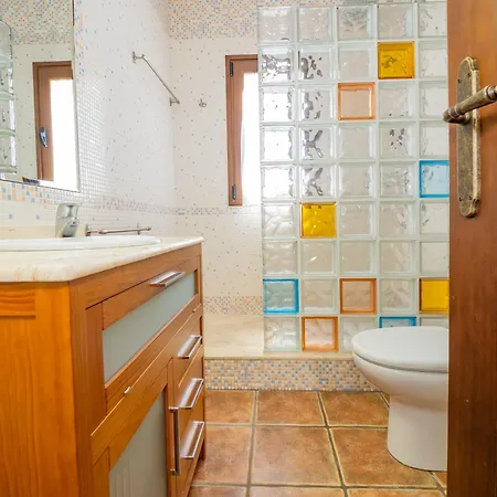 Cubo's La Era House Pueblo Бенальмадена